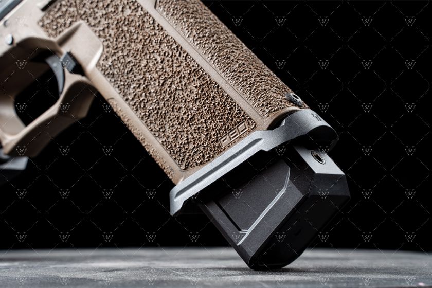 ���ȥ饤����������ȥ꡼ Magwell for Polymer80 - G17 & G19 Frames Strike Industries SI-P80-MagWell