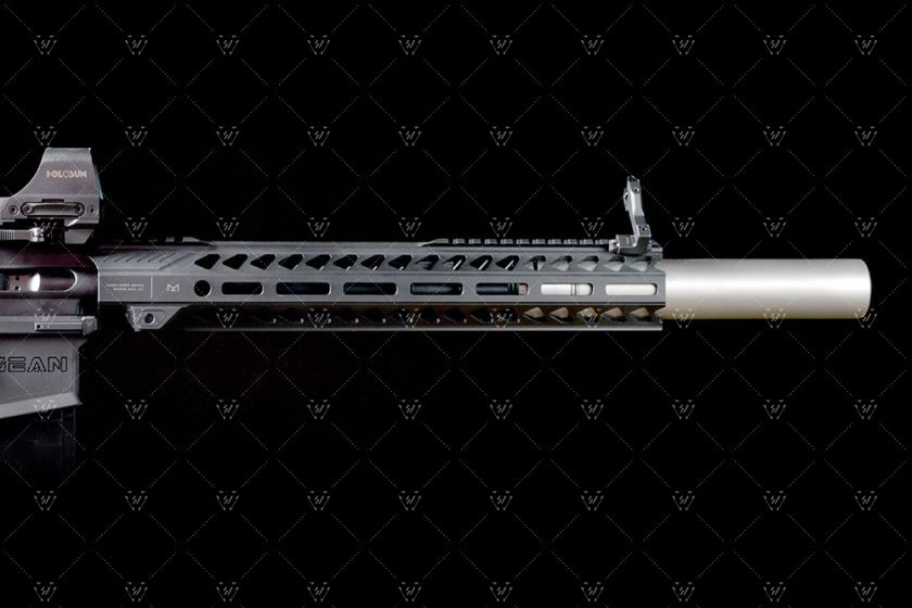 ���ȥ饤����������ȥ꡼ Strike Rail for AR-15 Strike Industries