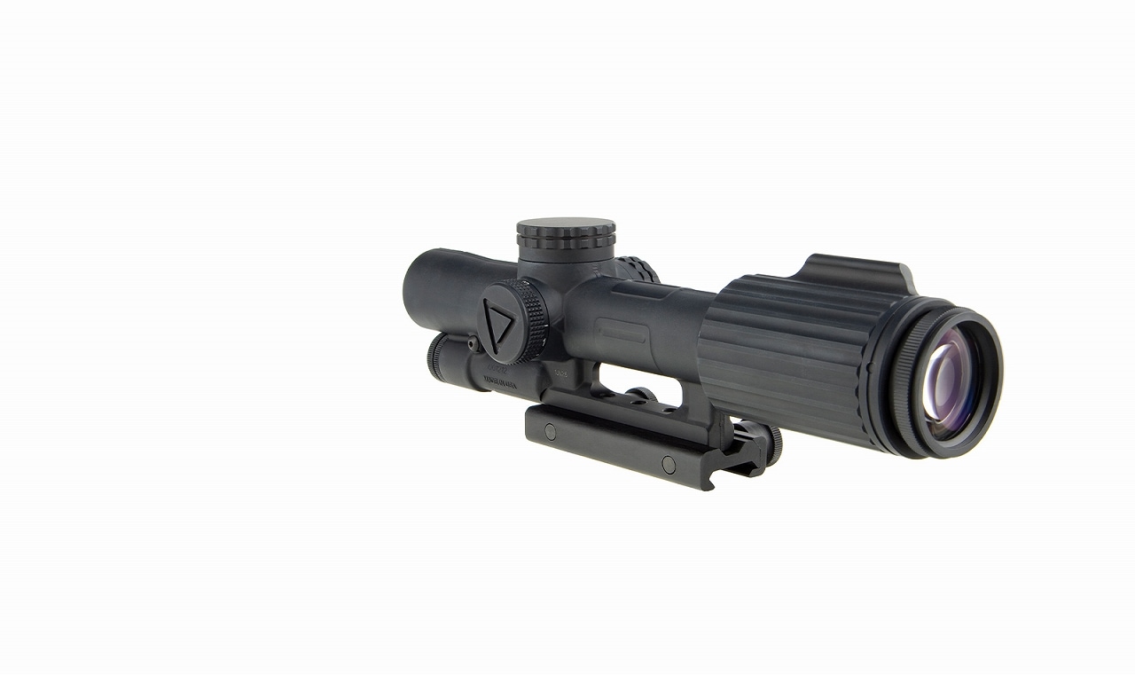 �ȥꥸ���� VCOGR 1-6x24; Green Segmented Circle/Crosshair .223/55gr; Thumb Screw Mt. Trijicon VCOG 1-6x24 LED Riflescope - .223 / 55 Grain VC16-C-1600040
