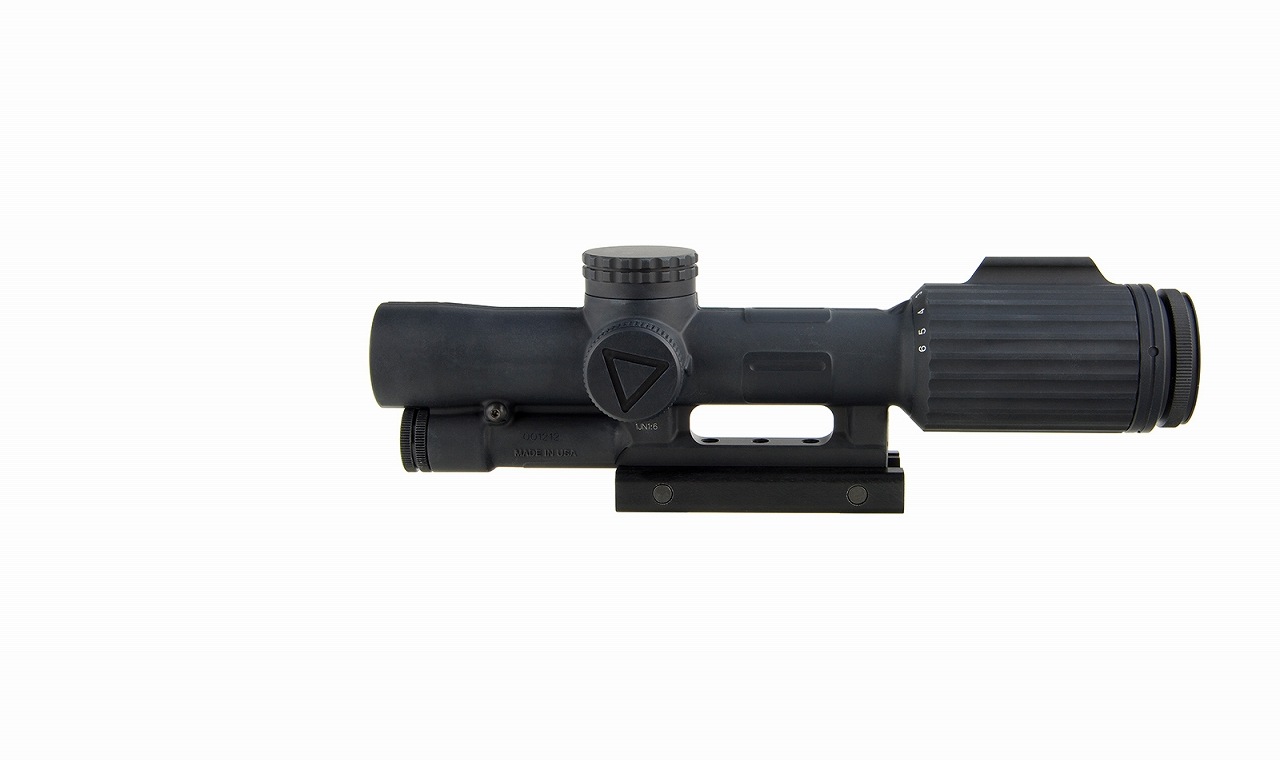 �ȥꥸ���� VCOGR 1-6x24; Green Segmented Circle/Crosshair MIL Govt. Reticle w/ Thumb Screw Mt. Trijicon VCOG 1-6x24 LED Riflescope- MIL VC16-D-1600038