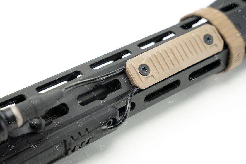 ���ȥ饤����������ȥ꡼ M-LOK Cable Management Covers - Long or Short Strike Industries