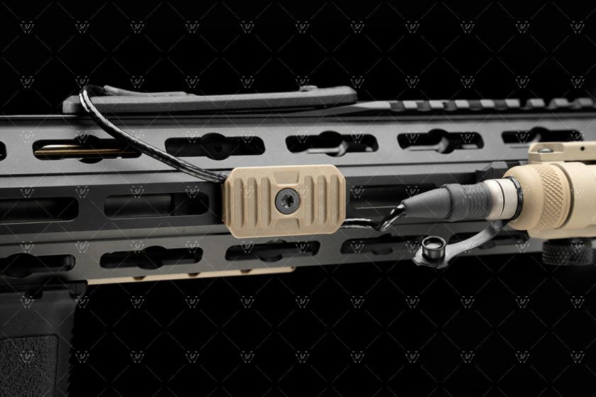 ���ȥ饤����������ȥ꡼ M-LOK Cable Management Covers - Long or Short Strike Industries