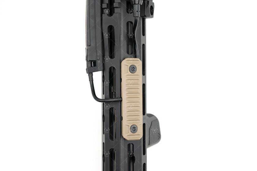 ���ȥ饤����������ȥ꡼ M-LOK Cable Management Covers - Long or Short Strike Industries