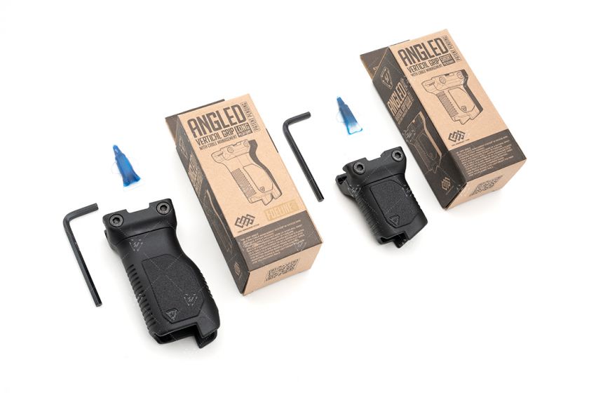 ���ȥ饤����������ȥ꡼ Angled Vertical Grip with Cable Management - Long or Short (Picatinny) Strike Industries