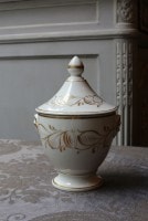 フランス パリ窯 ポーセリンシュガーポット 2472