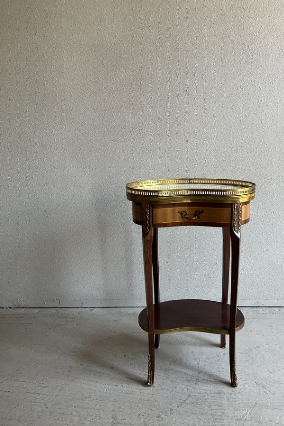 イタリア製 大理石トップ キドニーテーブル ベッドサイド　73041-18-0 イタリア製 大理石トップ キドニーテーブル ベッドサイド73041-18-0