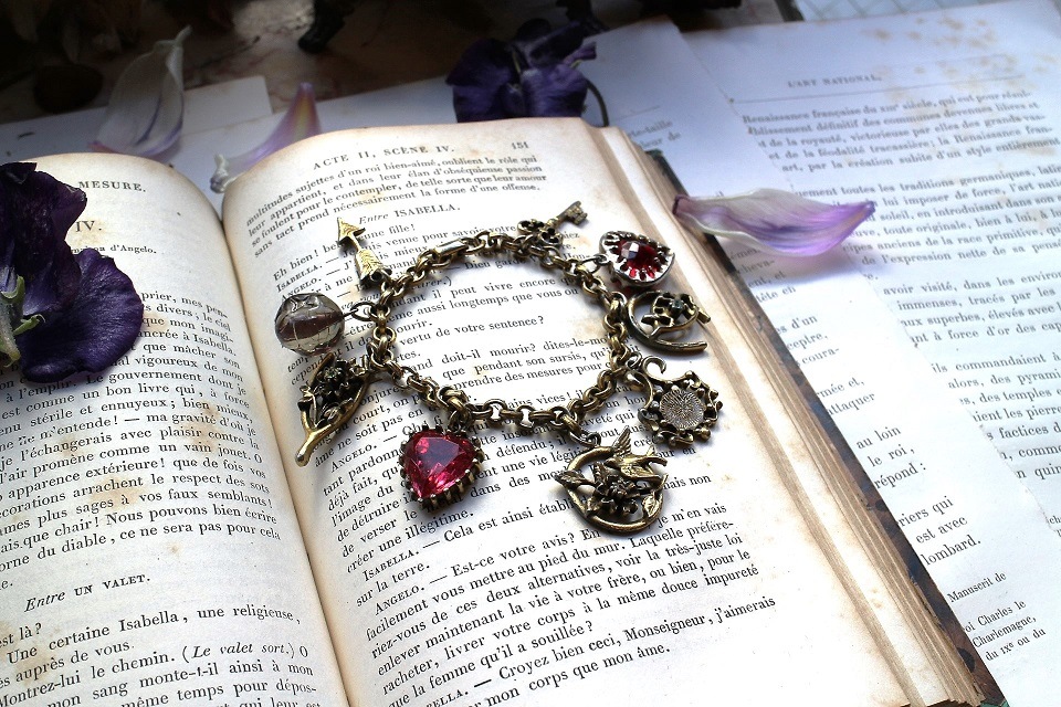 ��Coro�ϥ�����������ơ��������㡼�ࡡ�֥쥹��åȡ�5789_05