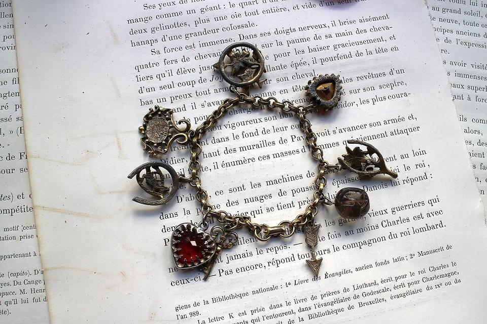 ��Coro�ϥ�����������ơ��������㡼�ࡡ�֥쥹��åȡ�5789_05