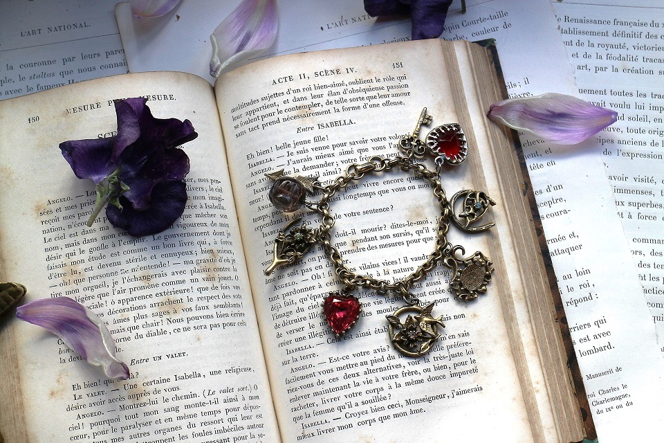 ��Coro�ϥ�����������ơ��������㡼�ࡡ�֥쥹��åȡ�5789_05