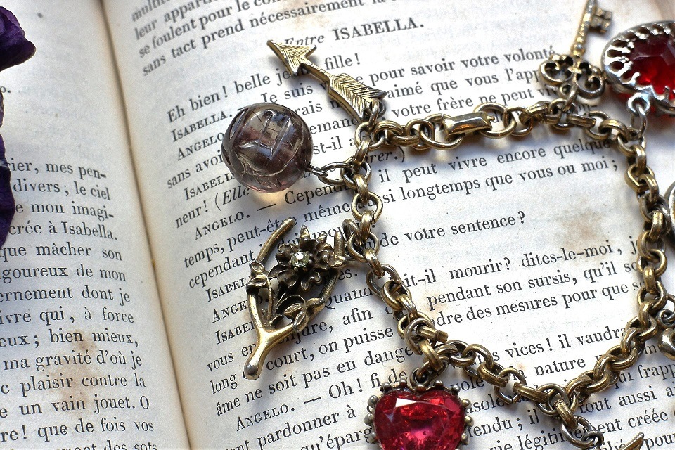 ��Coro�ϥ�����������ơ��������㡼�ࡡ�֥쥹��åȡ�5789_05