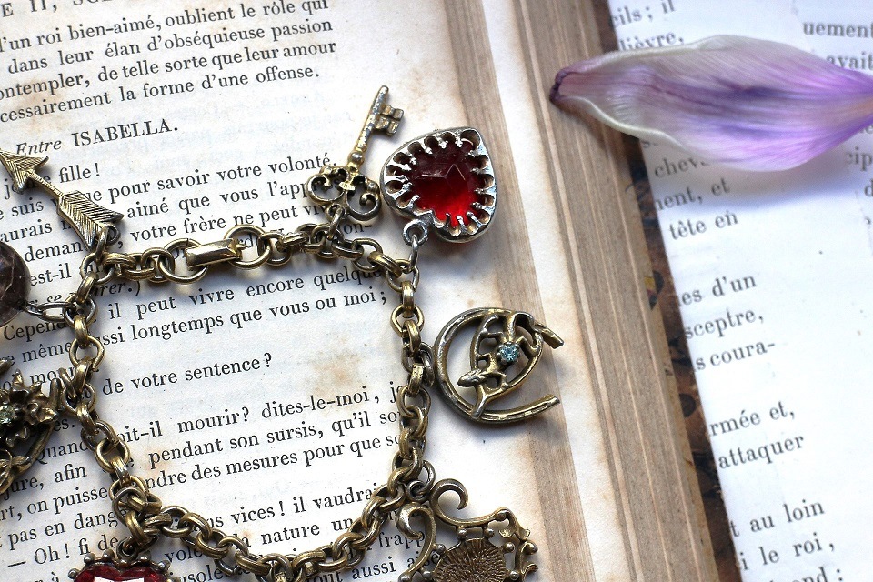 ��Coro�ϥ�����������ơ��������㡼�ࡡ�֥쥹��åȡ�5789_05