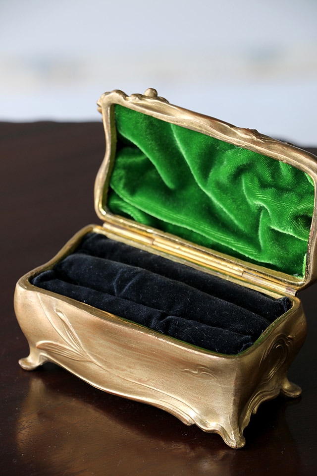 ��������719