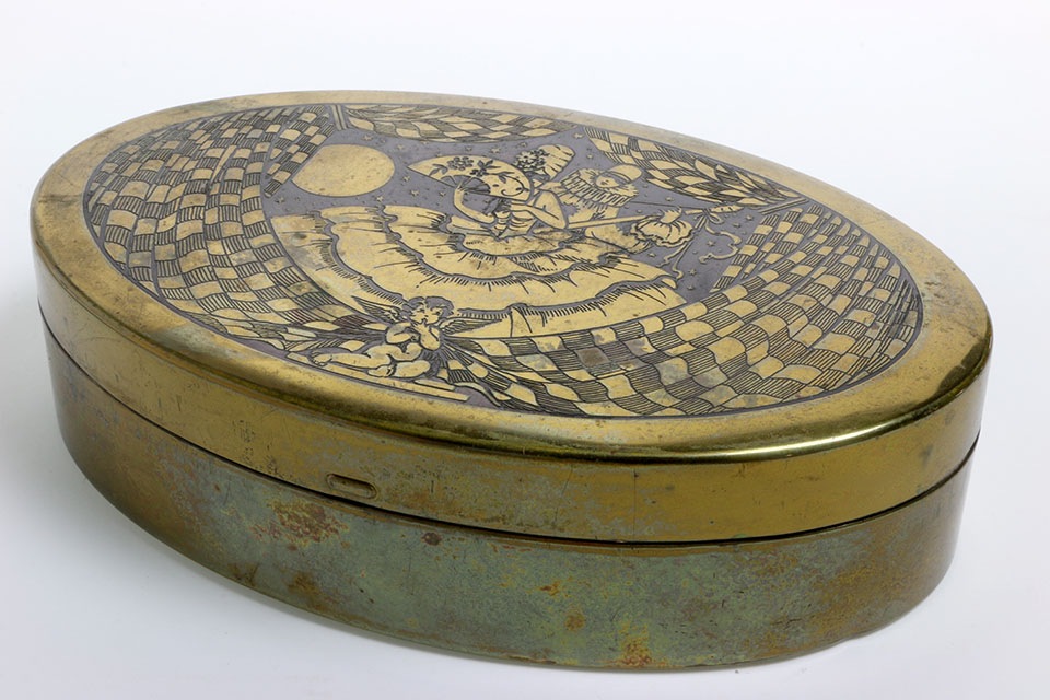 ���祳�졼�ȥܥå��� 552