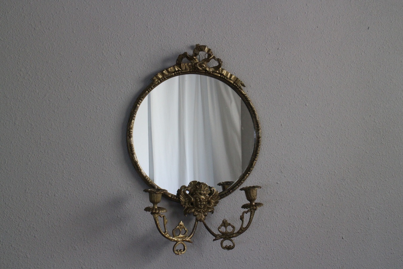 ジルベール、ボアレラ　銅板壁掛け飾り スペイン製真鍮ブラケット、壁ブラケット照明、クリスタル