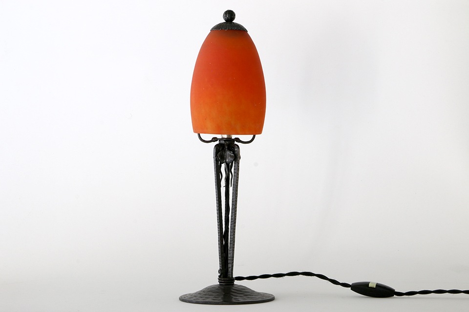 �ɡ���/�ơ��֥���� 285