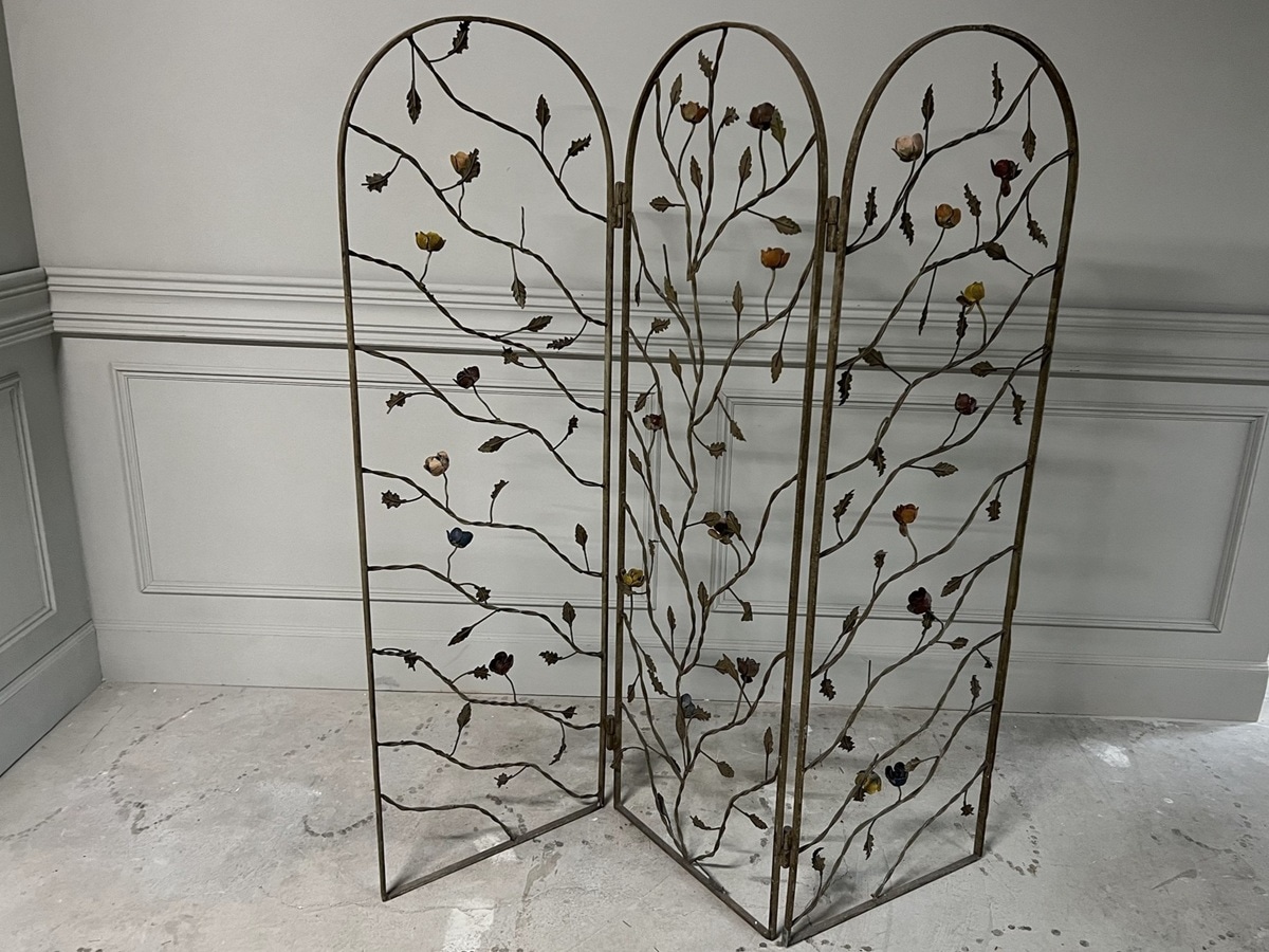 薔薇の装飾がエレガントなアイアンのパーテーション 1280 | 建材など