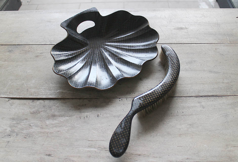 Wong Lee ナポレオン3世様式の壺