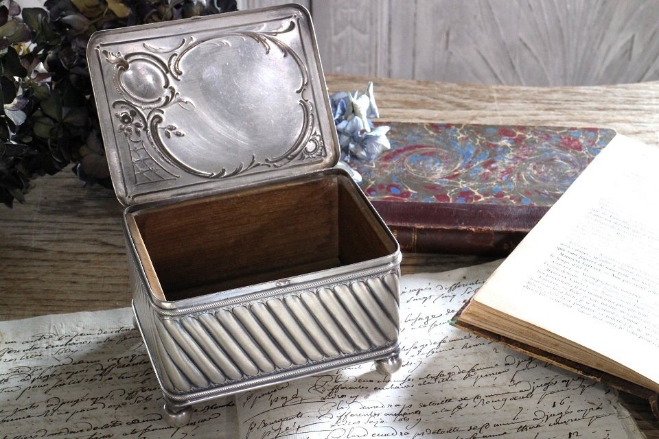 �ɥ��ġ�WMF�ҡ��ڤ䤫�ʥ������ǥ�����Υ���С��ץ졼�ȥܥå�����6387