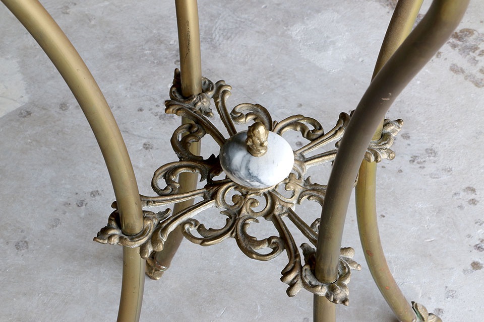 �ե��ơ��֥� 597