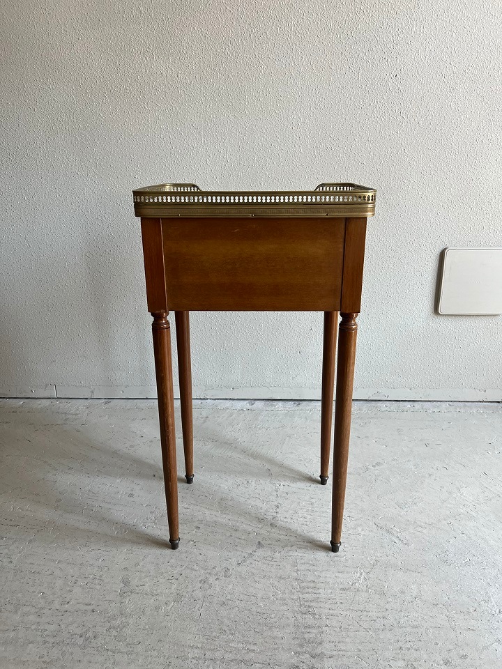 �ե�󥹡�������ŷ�ĤΥ����ɥơ��֥롡6402