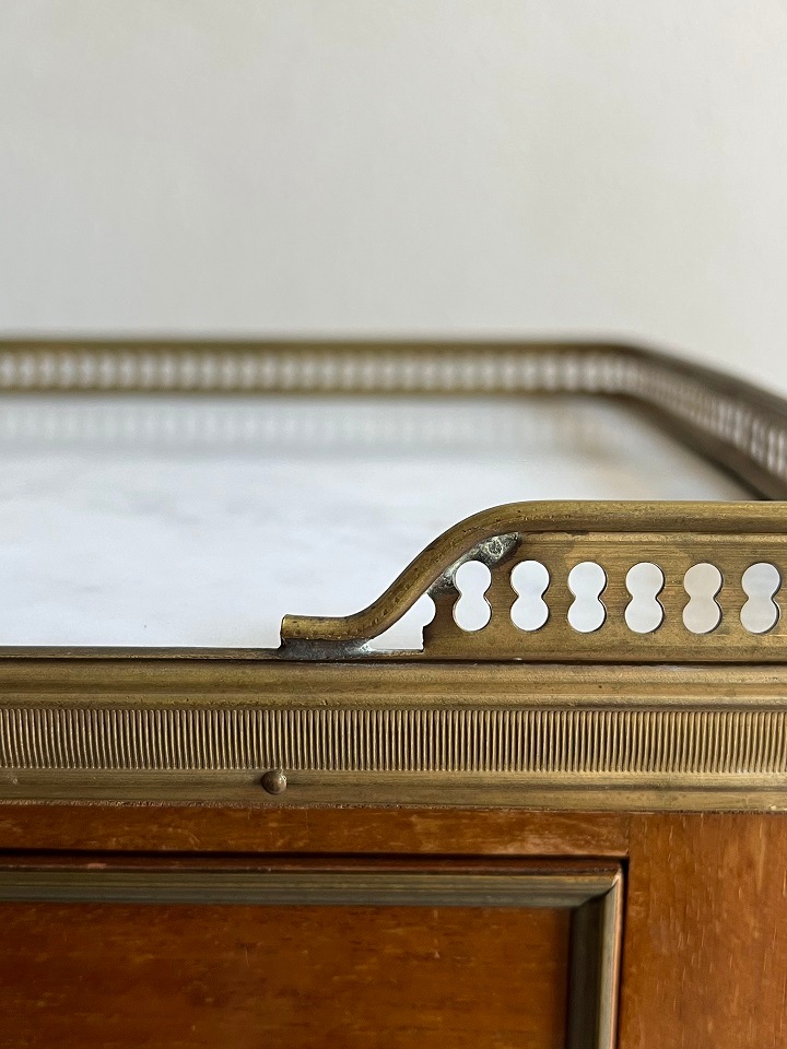 �ե�󥹡�������ŷ�ĤΥ����ɥơ��֥롡6402