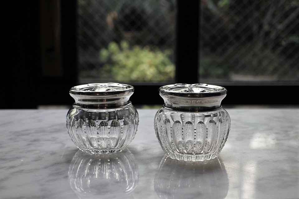 �ե�󥹡�����С��˥�Υ����ܤ��줿���Υ饦��ɥ�������4998