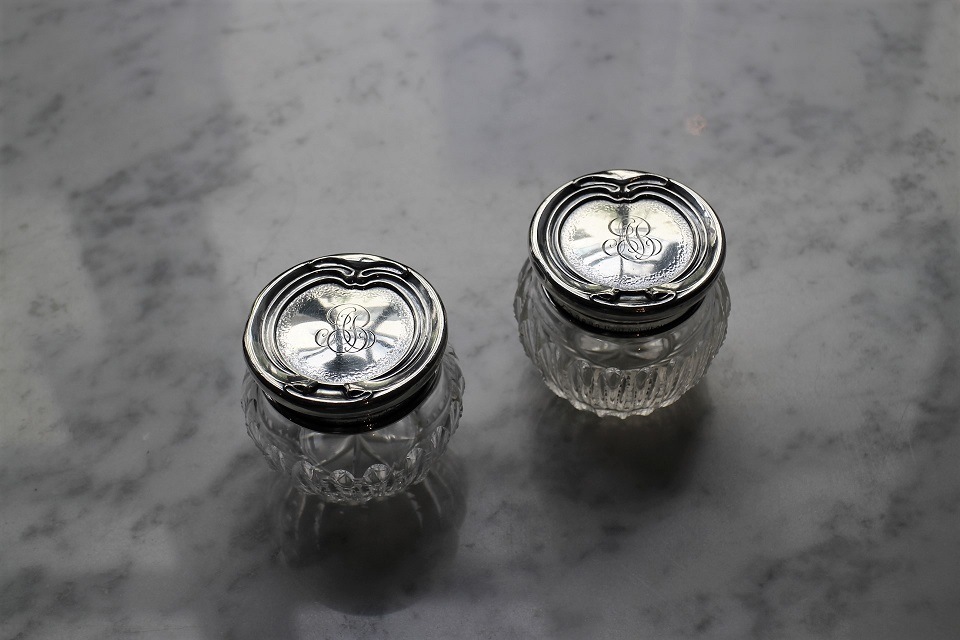 �ե�󥹡�����С��˥�Υ����ܤ��줿���Υ饦��ɥ�������4998