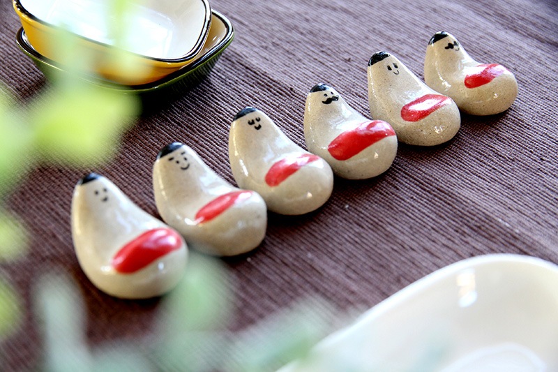 会津本郷焼 箸置き 起き上がり小法師×赤ベコ ：3個×3個 P