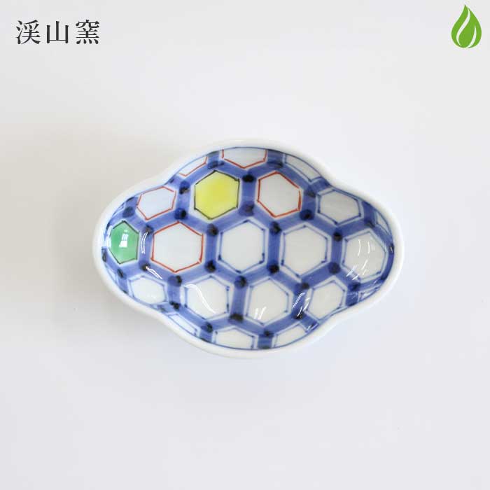 渓山窯 有田焼 豆皿 染錦亀甲（濃）木甲型小皿 [ 電子レンジOK ]