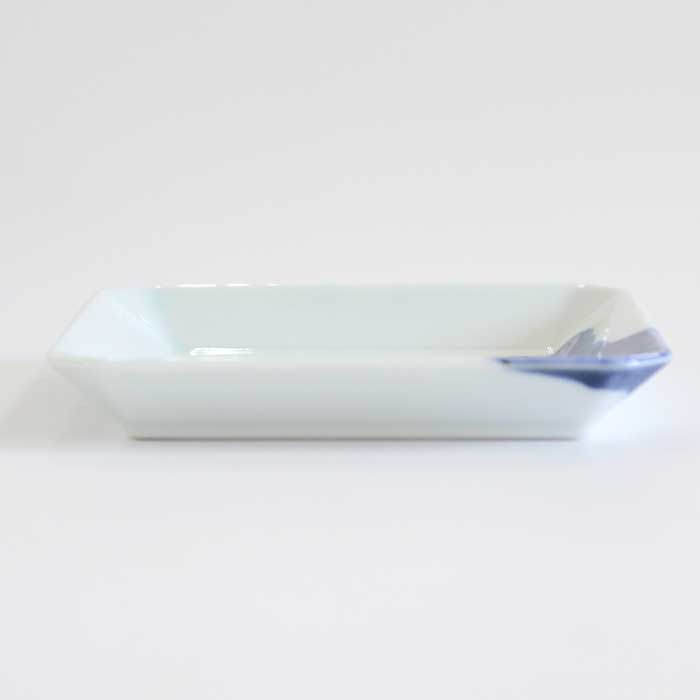 渓山窯 有田焼 豆皿 染付ナガスくじら11センチ角皿 [ 電子レンジOK ]