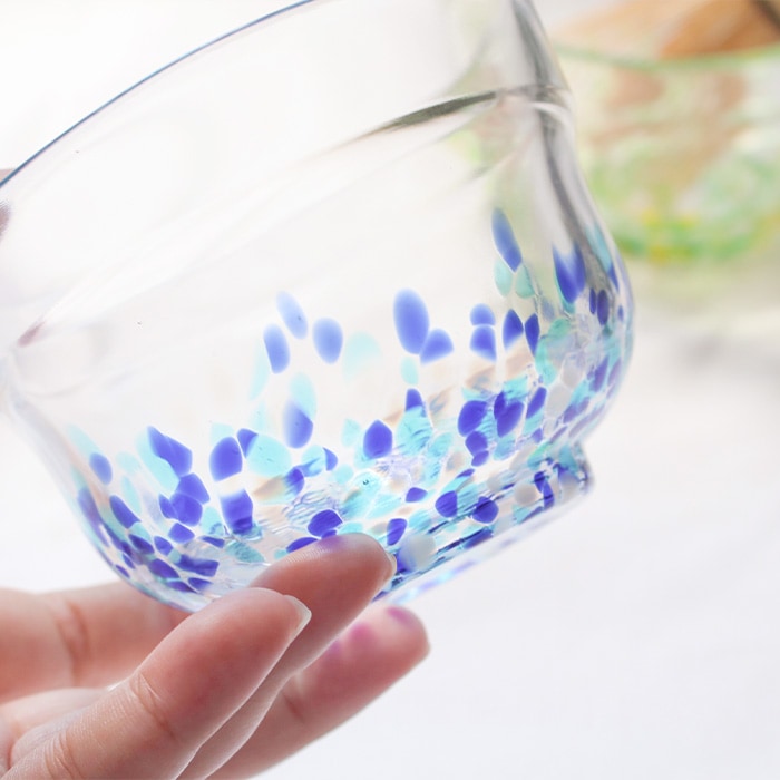 美品 ガラス 茶碗 抹茶椀 茶道具 工芸ガラス ガラスオブジェ 茶道具 抹茶茶碗 ガラス 松ヶ岡ガラス うみ抹茶碗（W-614）【非