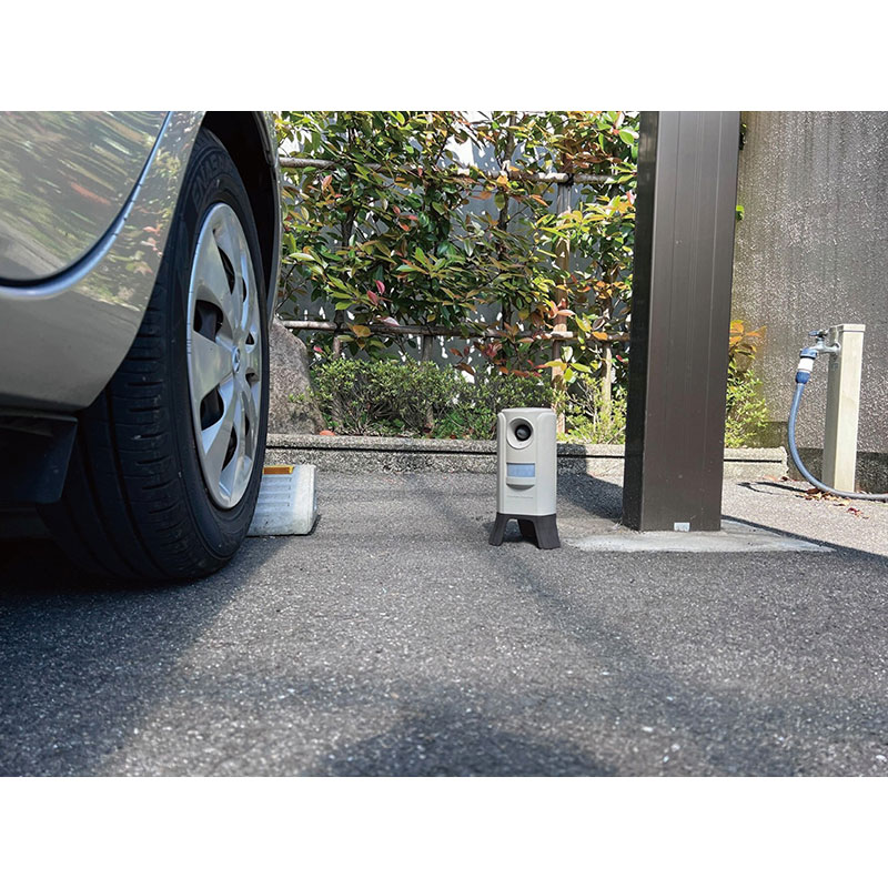 ユタカメイク 変動超音波式 ネコ被害軽減器 ガーデンバリアⅢ