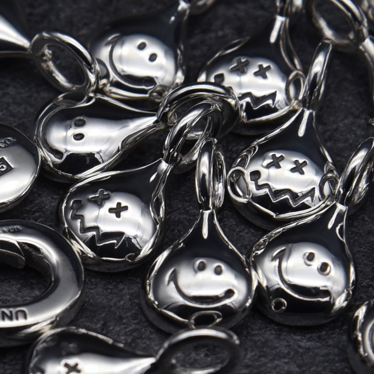 �˥�����󥿥��ˡ��ͥå��쥹/�Х���