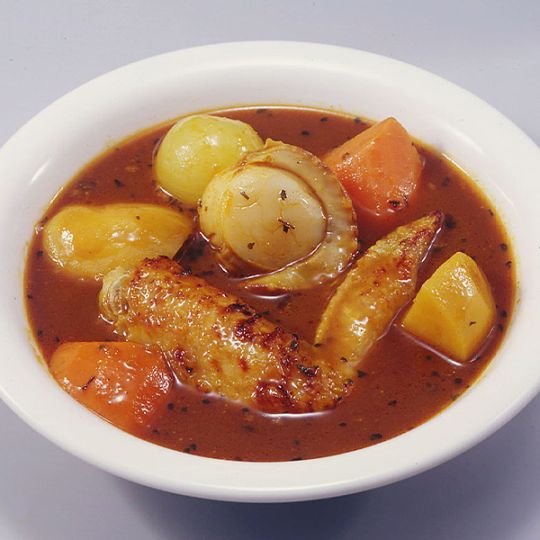 【日本各地のお土産】（送料はまとめ買いがお得！）北海道　北海道スープカレー（380g）