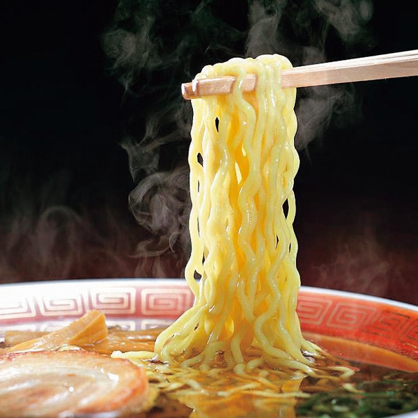 【日本各地のお土産】（送料はまとめ買いがお得！）北海道　北海道 「菊水」 寒干しラーメン大入り箱10人前詰合せ（80ｇ×10／スープ３味）