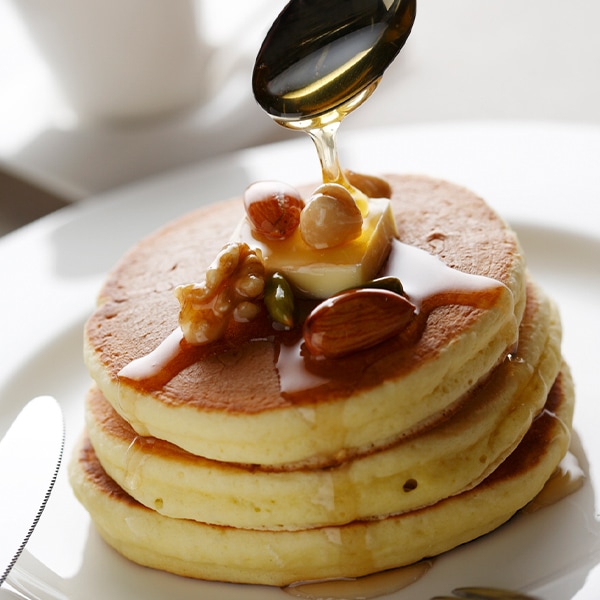 【日本各地のお土産】（送料はまとめ買いがお得！）北海道「ノースファームストック」 北海道パンケーキミックス（180g）