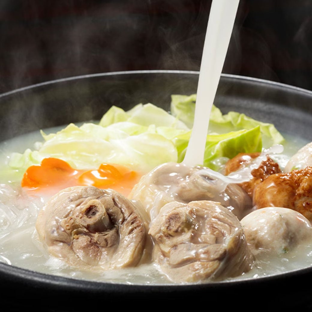 【送料込】冬はお鍋であったまろ!福岡を代表するブランド地鶏『はかた地どり』を美味しく味わう!人気の水炊きセット(選べる3種)