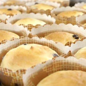 【送料込】北海道から直送!缶入りなのに甘くてふんわり「災害備蓄用パン」24缶セット(1日2缶/4個を食べても2人で6日分)【5年間保存】