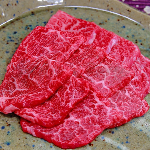 阪急交通社のツアーで好評価獲得中の「牛づくし御膳」の山形牛をご家庭で！選べる３商品(①しゃぶしゃぶ用 ②陶板焼き(焼肉)用 ③ミニステーキ丼用　各300g)