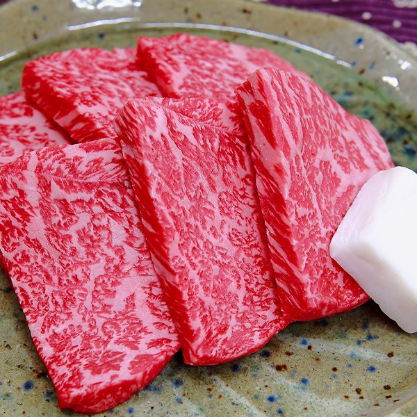 阪急交通社のツアーで好評価獲得中の「牛づくし御膳」の山形牛をご家庭で！選べる３商品(①しゃぶしゃぶ用 ②陶板焼き(焼肉)用 ③ミニステーキ丼用　各300g)