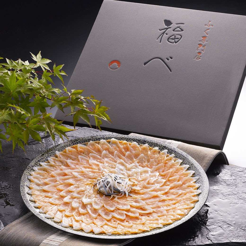 【送料込】70％OFF!!絶品『とらふぐ明太子刺し』大皿に敷き詰められた美しさ☆ふぐ専門店「福べ」監修≪食品ロス削減企画≫