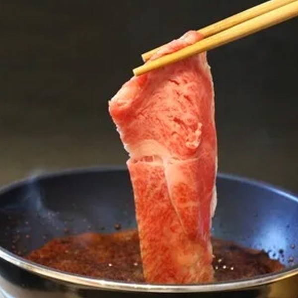 長崎県　五島牛薄切りセット700g（ロース350g・モモ350g）「希少な」五島牛！　恵まれた自然環境の中で育てられた高級黒毛和牛