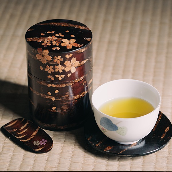 【送料込】日常使いする工芸品「樺細工の茶筒」茶さじをプレゼント中！　秋田県の4大伝統的工芸品の１つ、日本が誇る樺細工の茶筒