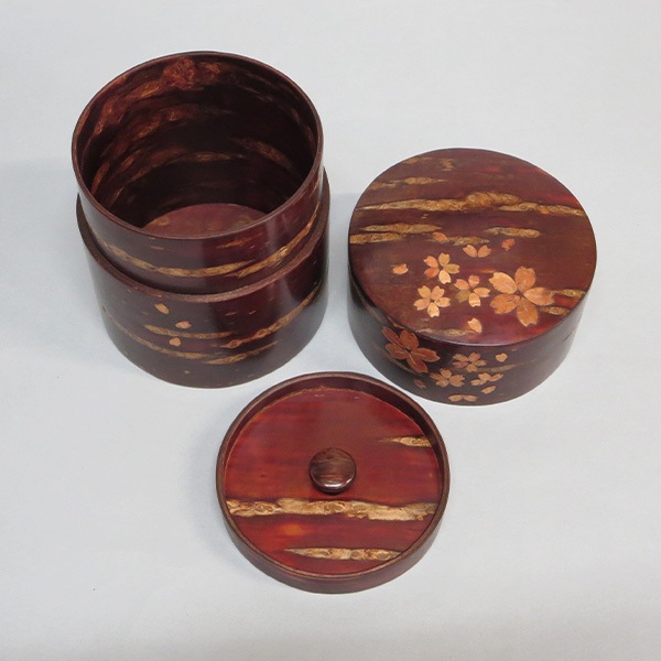 【送料込】日常使いする工芸品「樺細工の茶筒」茶さじをプレゼント中！　秋田県の4大伝統的工芸品の１つ、日本が誇る樺細工の茶筒