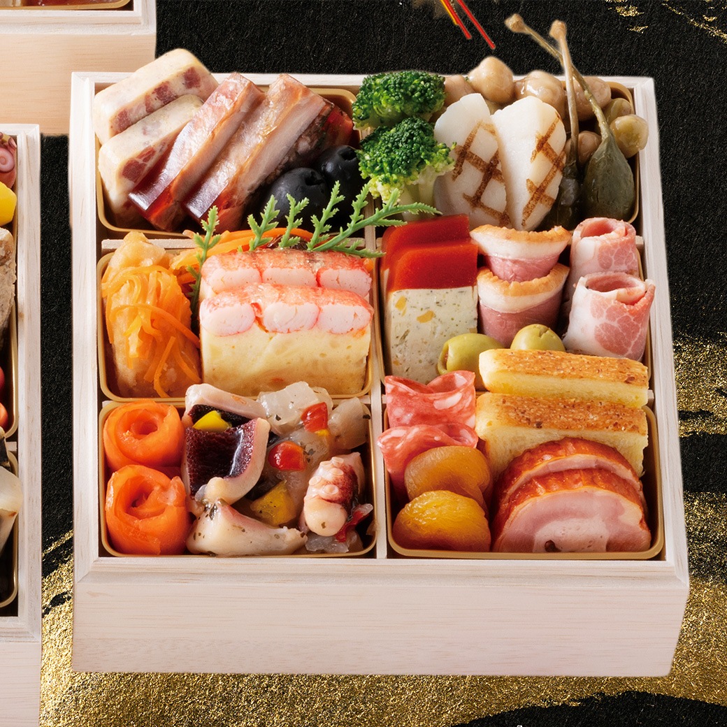 【2026年新春おせち】宝塚ホテル 和洋中三段重 「吉慶（きっけい）」