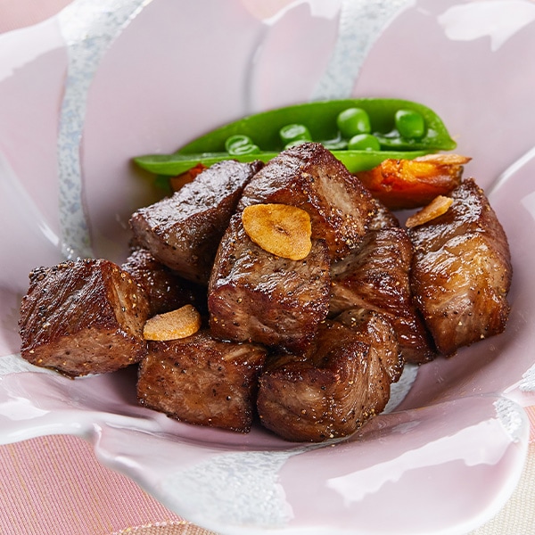 【創業明治27年 登起波】米沢牛・サイコロステーキ 300g(150g×2パック) *450g(150gx3パックでも購入頂けます)