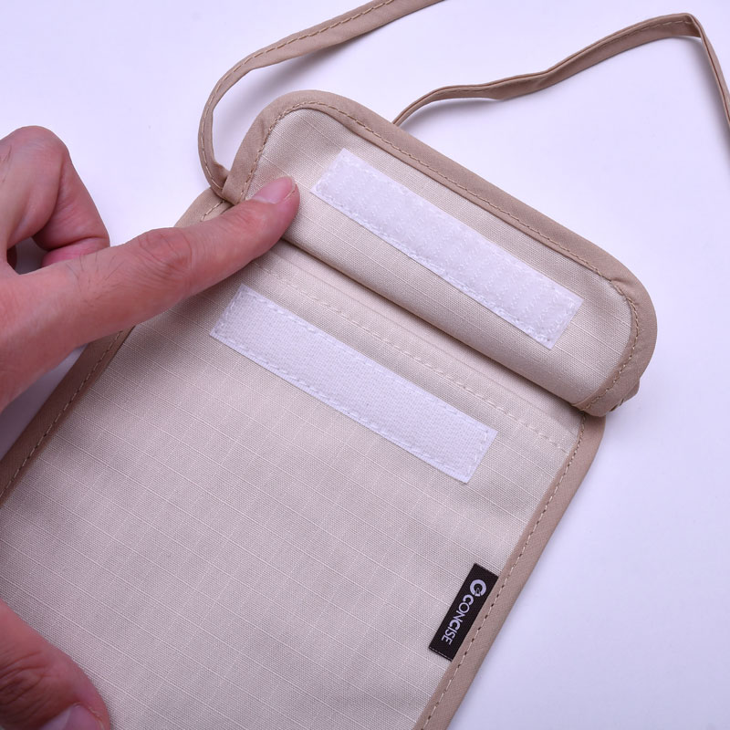 （4512008536871/88/95）トラベルスタンダードポーチ 貴重品 盗難防止 セキュリティ 肩掛け 首下げ ベルクロ シンプル 軽量 海外旅行 コンサイス CONCISE