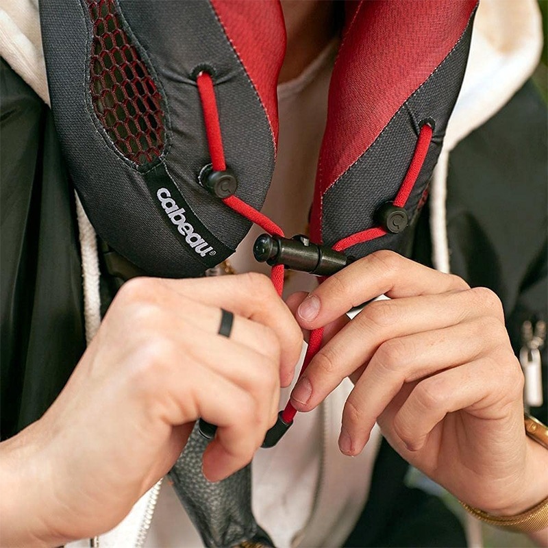 (0815158012832/01)Cabeau Evolution Cool カブー エボリューションクール トラベルネックピロー 旅行用首枕 エヴォリューション 携帯まくら 低反発 折り畳み 仮眠 飛行機 安眠