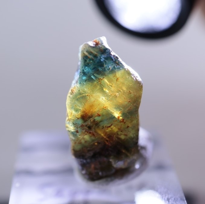 ケニア ガルバトゥラ産の サファイアの原石です。７ｃｔ ガルバトゥラ産サファイア | 鉱物標本,カ行,コランダム/鋼玉 | ほたる