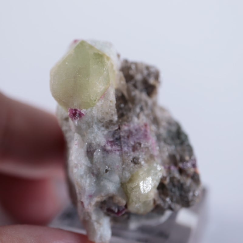 マダガスカル産 ローディズ石 | 鉱物標本,その他の鉱物 | ほたるみねら